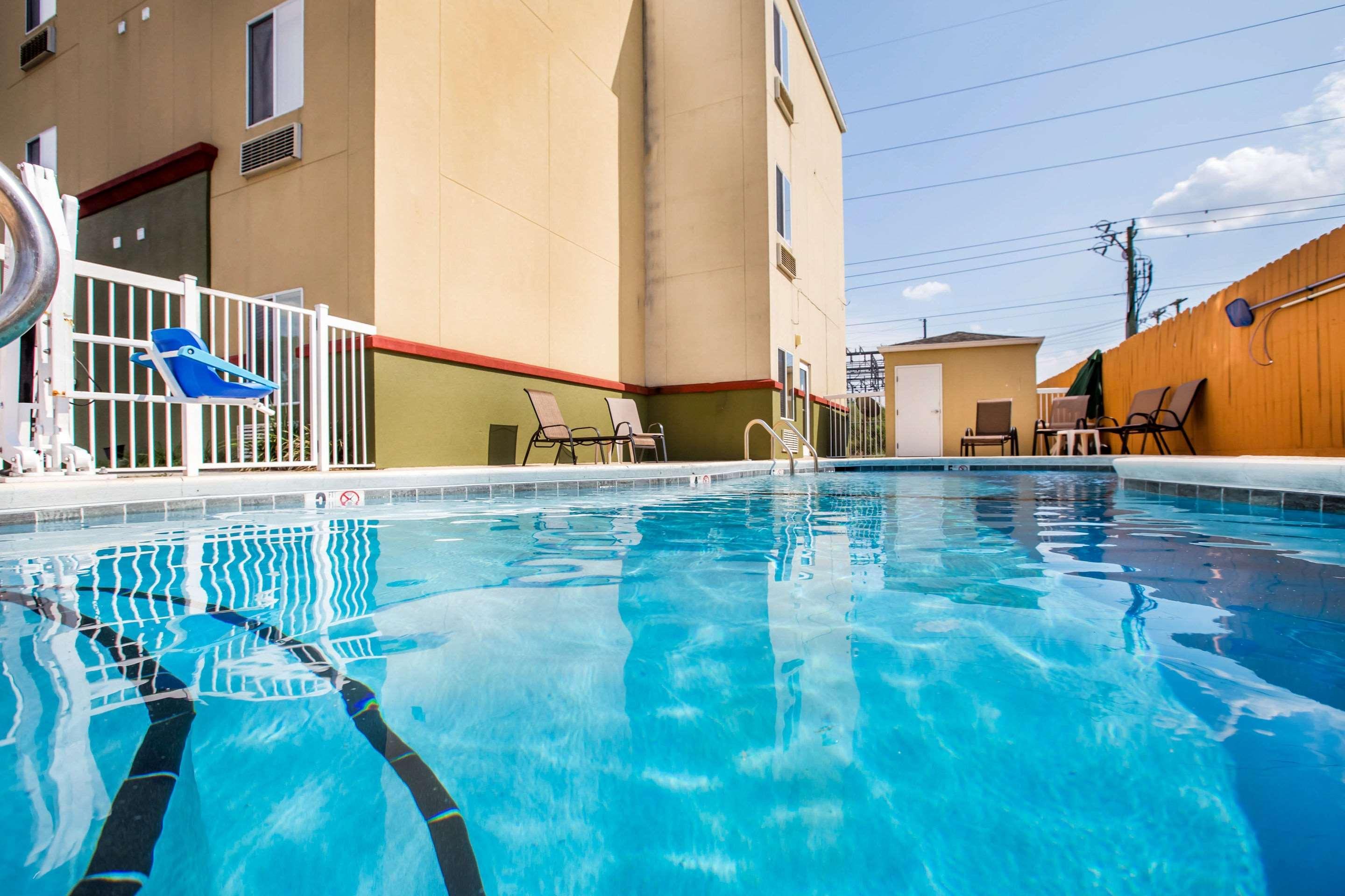 Econo Lodge Valdosta Eksteriør bilde