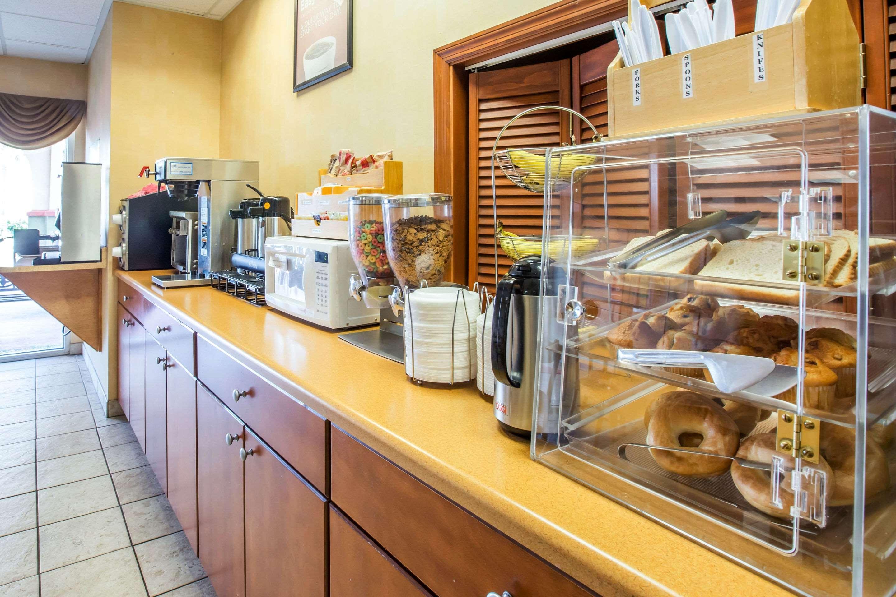 Econo Lodge Valdosta Eksteriør bilde
